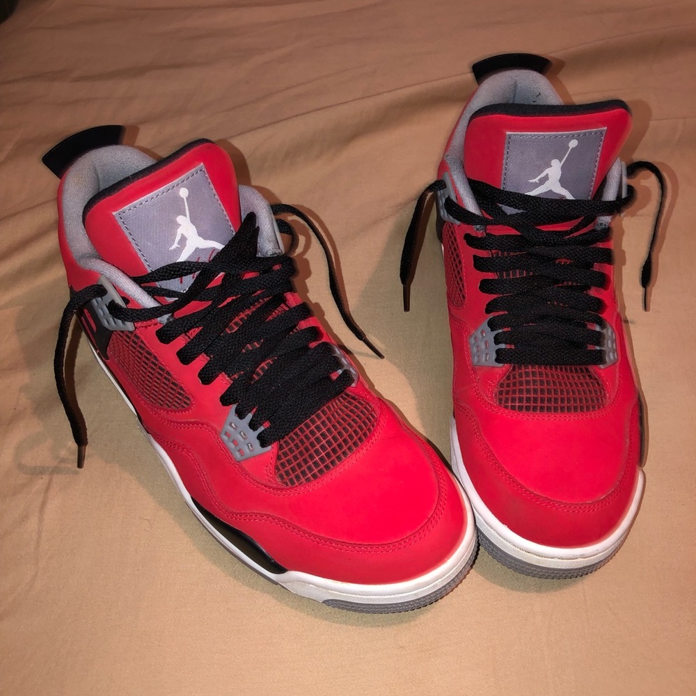 Jordan 4